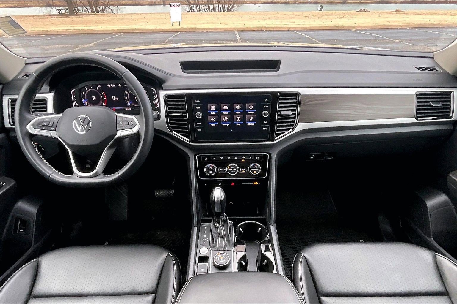 Used 2022 Volkswagen Atlas SE image 12