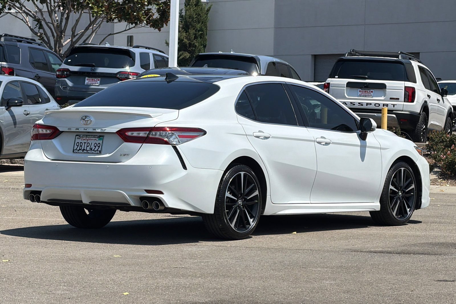 Used 2018 Toyota Camry XSE w/ Driver Assist Package FWD image 4