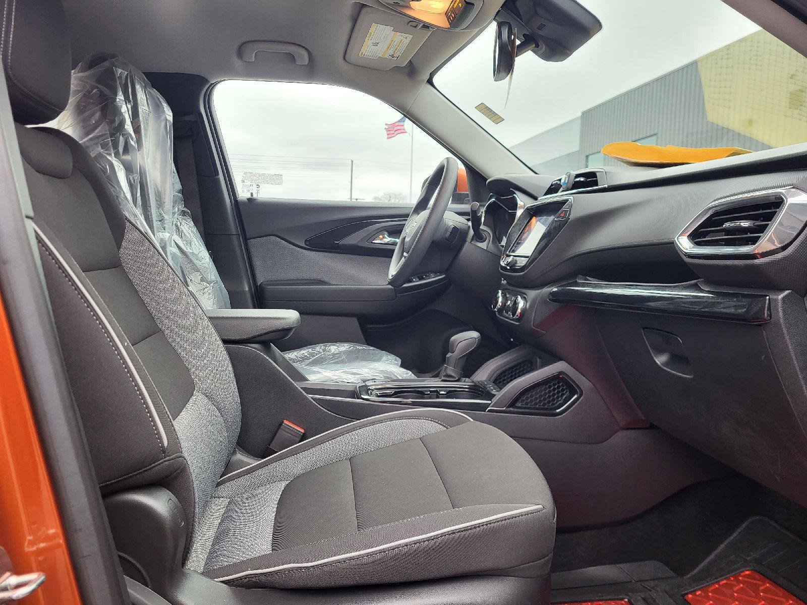 Certified 2023 Chevrolet TrailBlazer LT w/ Convenience Package image 12