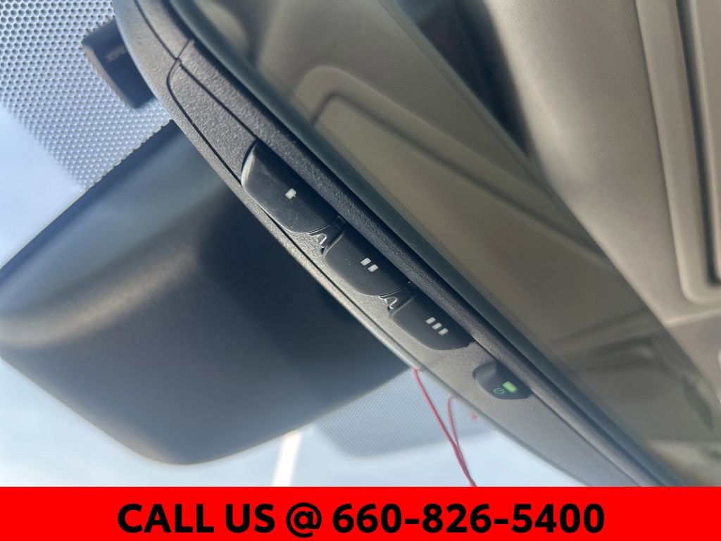 Used 2018 Toyota RAV4 Limited w/ Advanced Technology Package AWD/4WD image 23
