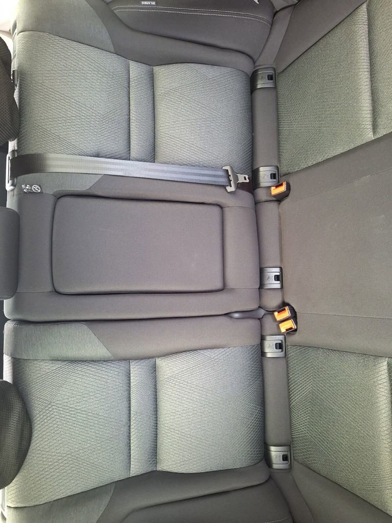 Used 2024 Nissan Rogue SV FWD image 30