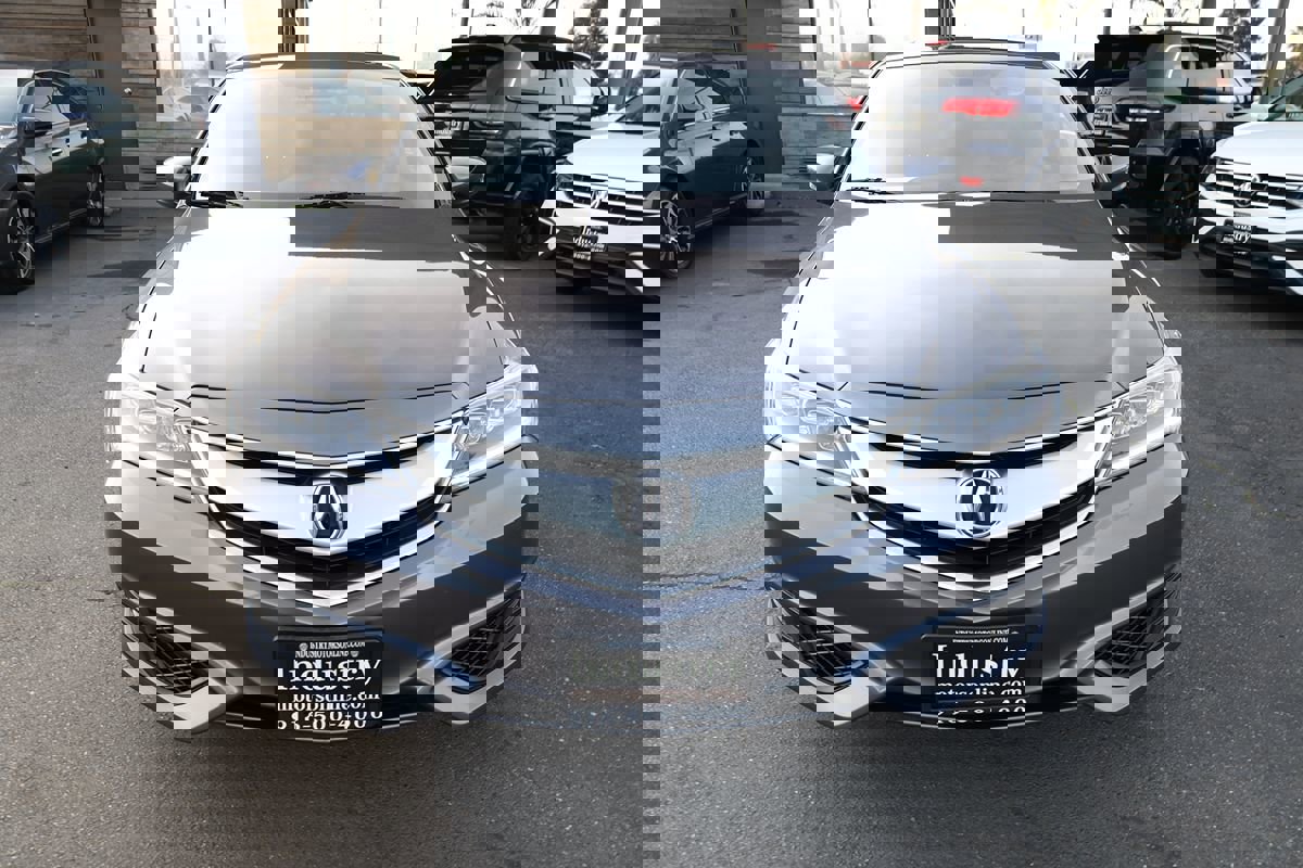 Used 2018 Acura ILX image 3