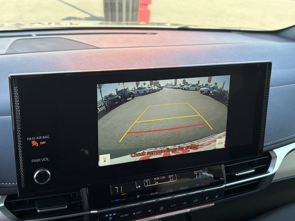 Certified 2026 Toyota Sienna Limited FWD image 28