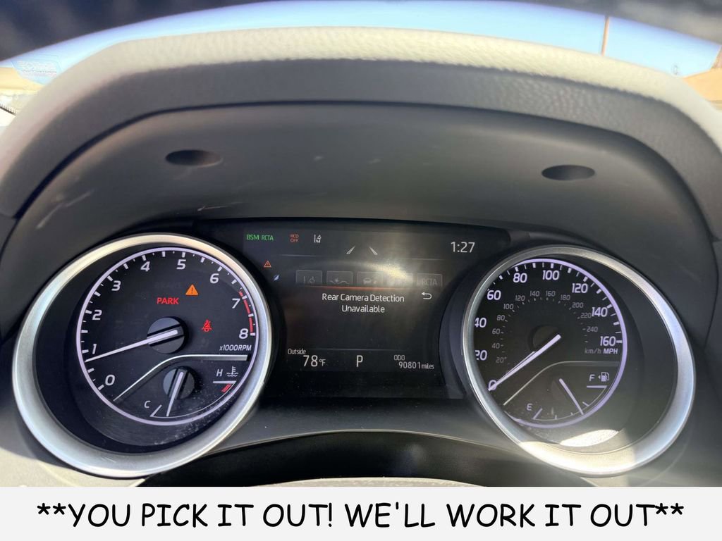 Used 2022 Toyota Camry XLE FWD image 15