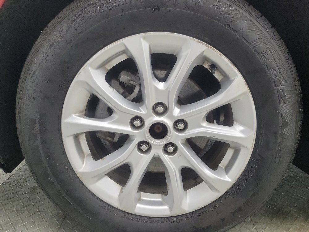 Used 2019 Chevrolet Equinox LT w/ LPO, Cargo Package FWD image 31