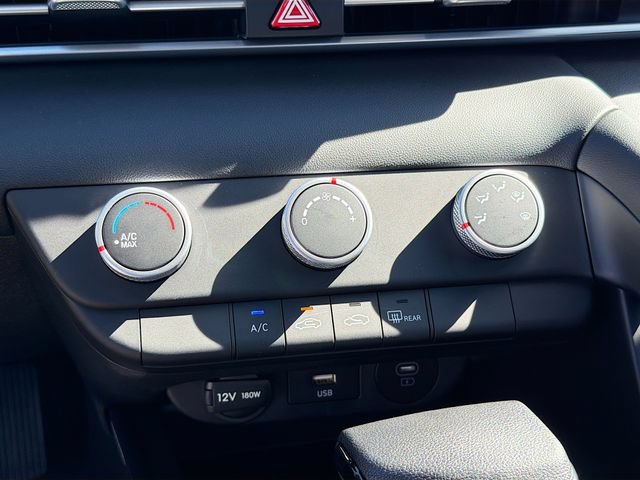 New 2026 Hyundai Elantra SE FWD image 18
