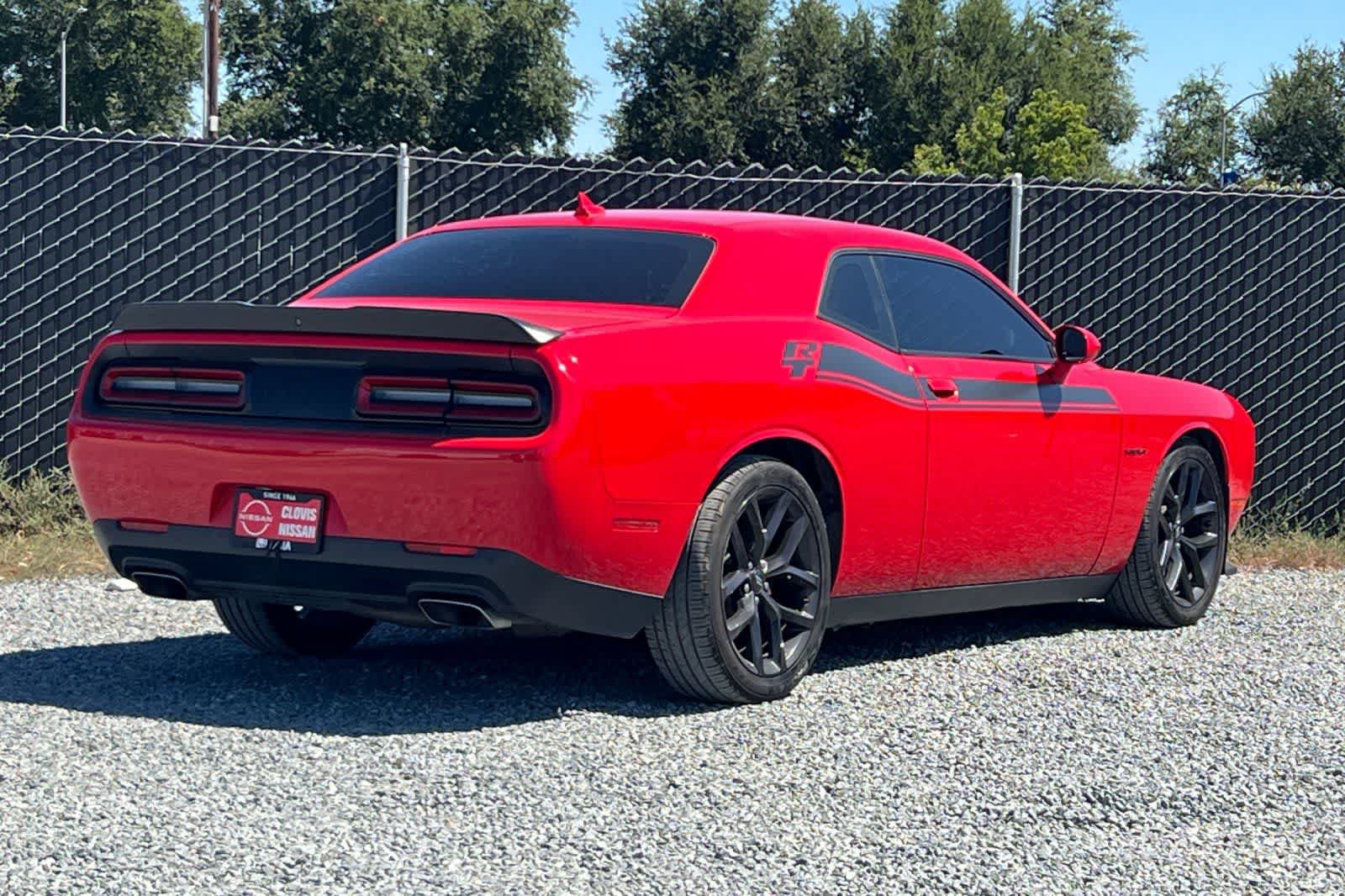 Used 2021 Dodge Challenger R/T w/ Driver Convenience Group RWD image 3