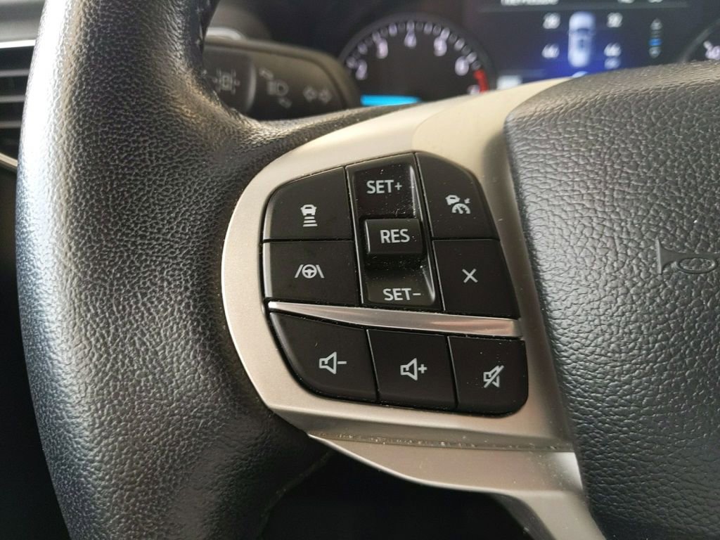 Certified 2023 Ford Explorer XLT w/ Equipment Group 202A AWD/4WD image 19