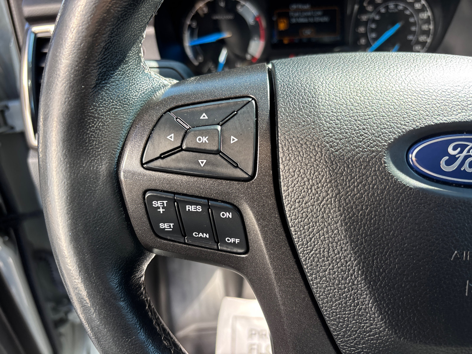 Used 2022 Ford Ranger Lariat w/ Tremor Off-Road Package AWD/4WD image 16