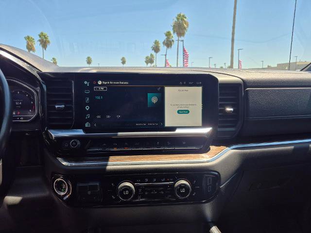 Used 2023 Chevrolet Silverado 1500 LT Trail Boss w/ Convenience Package II AWD/4WD image 4