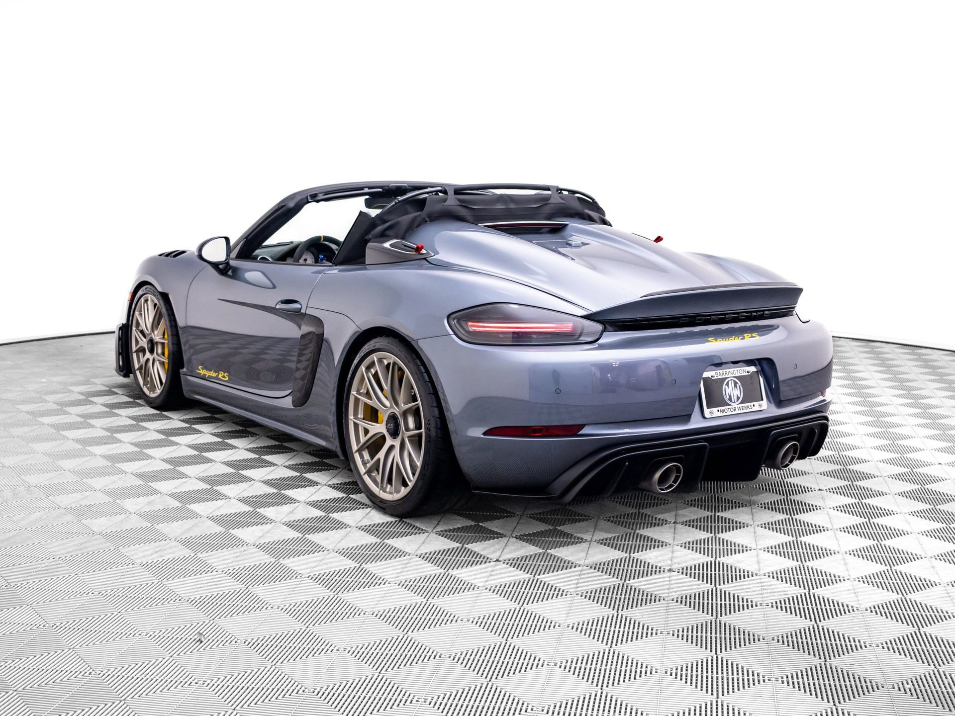 Certified 2025 Porsche 718 Boxster Spyder RS RWD image 3