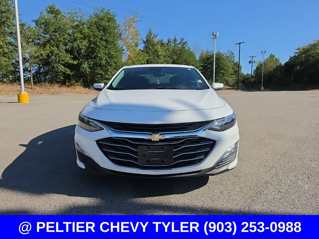 Used 2024 Chevrolet Malibu LS FWD image 2