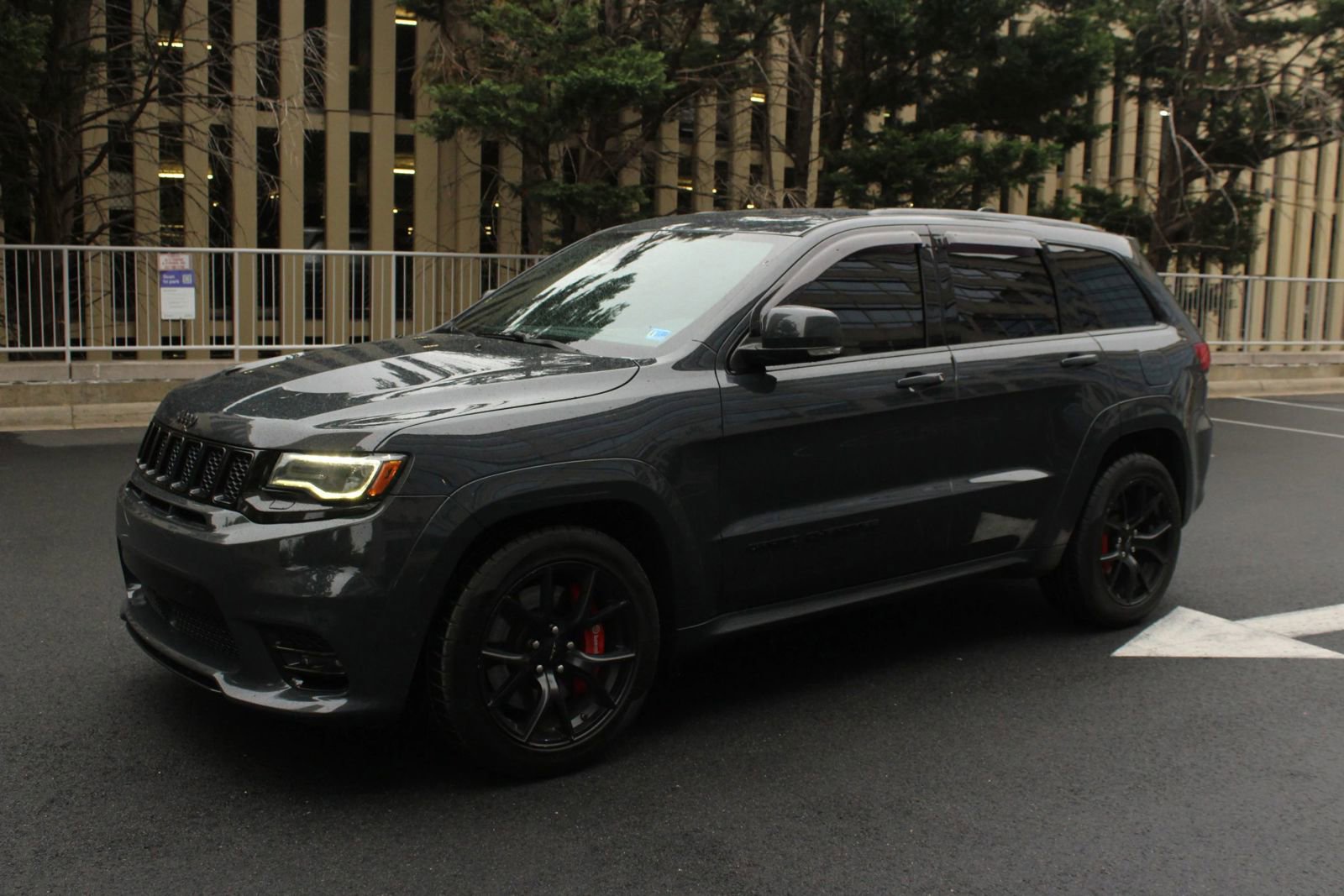 Used 2018 Jeep Grand Cherokee SRT AWD/4WD image 12