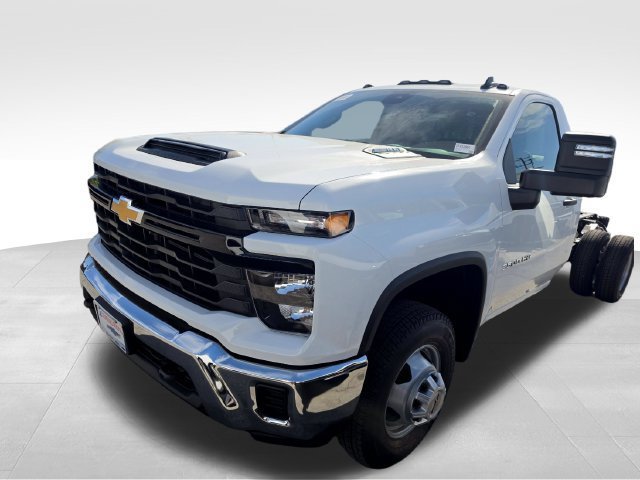 New 2026 Chevrolet Silverado 3500 W/T w/ WT Convenience Package RWD image 3