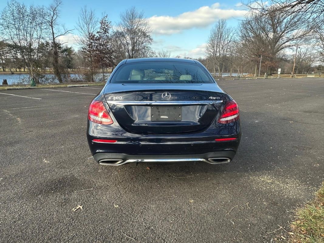 Used 2019 Mercedes-Benz E 300 4MATIC w/ Premium 1 Package image 3