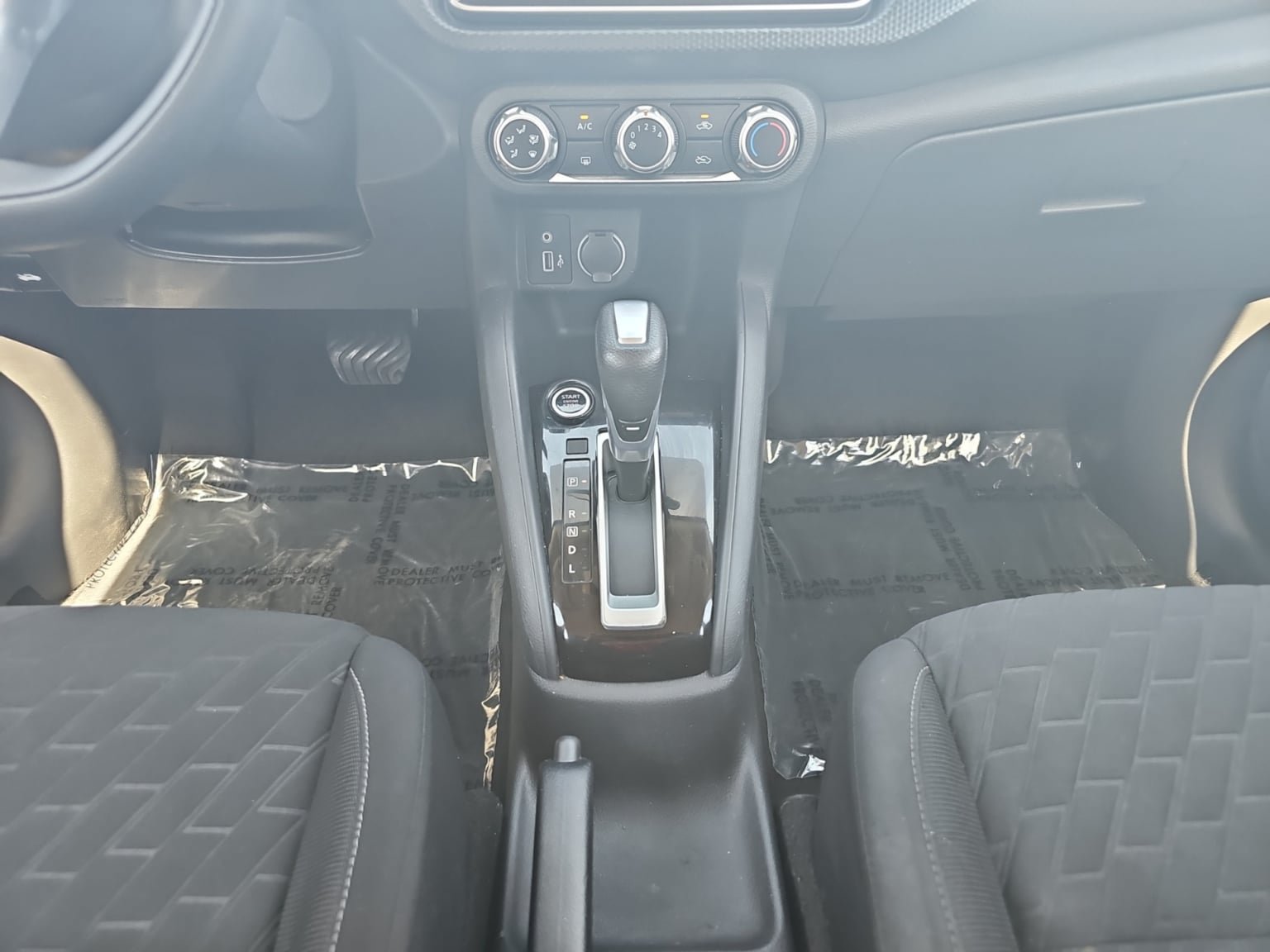 Used 2021 Nissan Kicks S FWD image 15