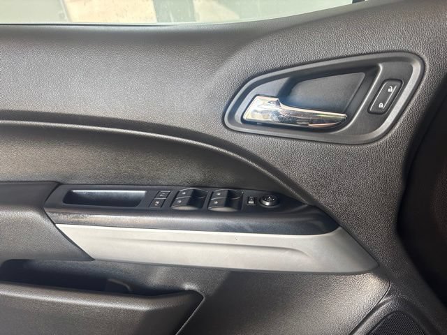 Used 2018 Chevrolet Colorado LT AWD/4WD image 16
