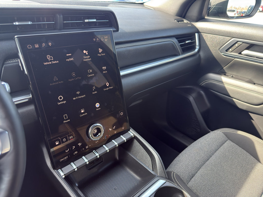 Used 2025 GMC Terrain Elevation image 22