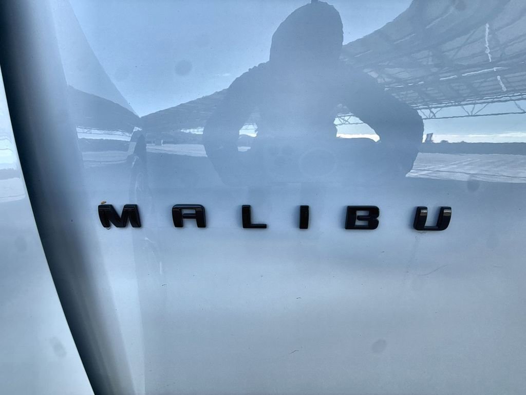 Used 2025 Chevrolet Malibu RS image 30