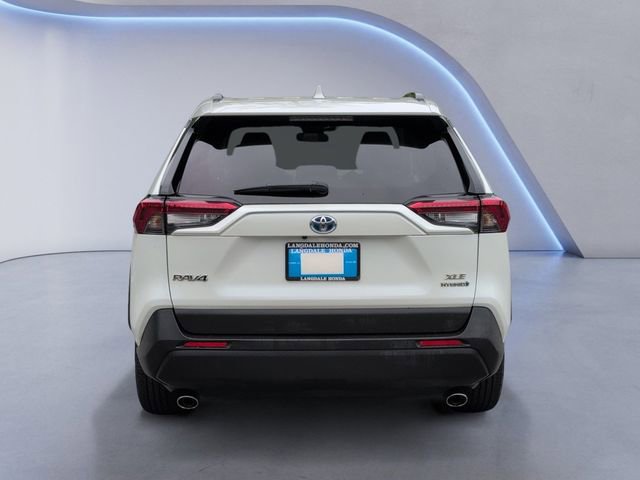 Used 2022 Toyota RAV4 XLE Premium AWD/4WD image 8