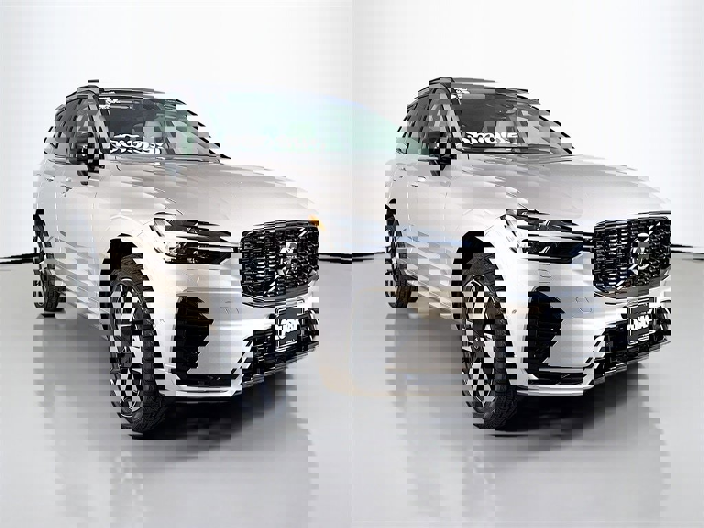 Certified 2025 Volvo XC60 T8 Plus w/ Protection Package Premier