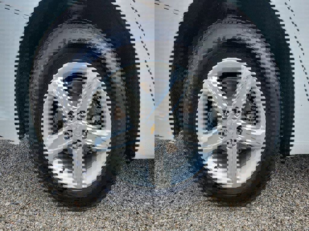 Used 2024 Chevrolet Malibu LS w/ Driver Confidence Package image 5