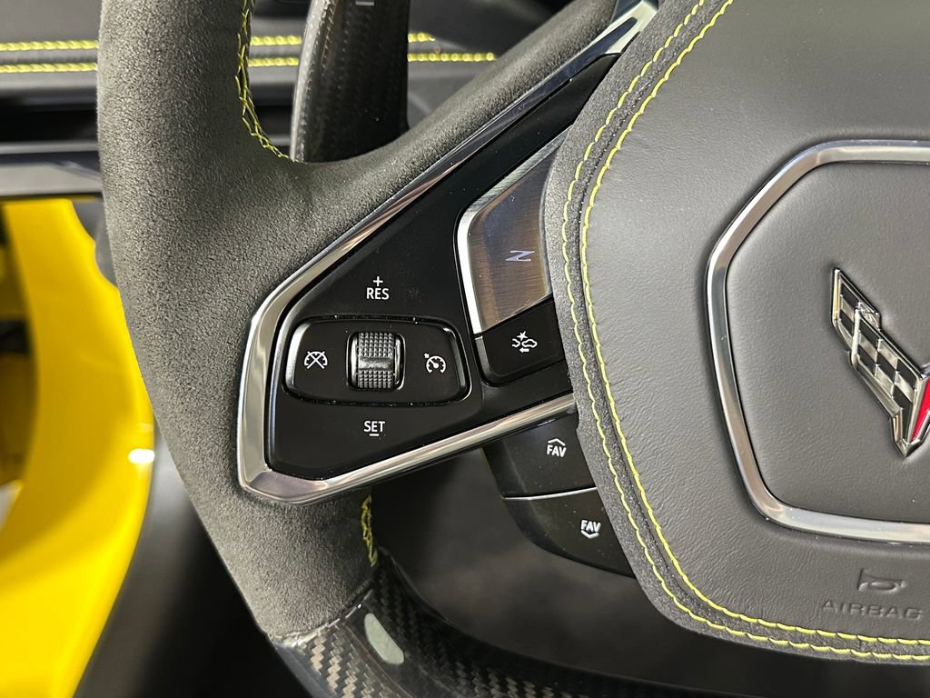 Used 2025 Chevrolet Corvette ZR1 w/ Stealth Interior Trim Package RWD image 21