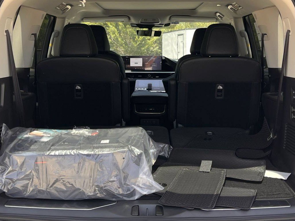New 2027 INFINITI QX80 Luxe RWD image 25