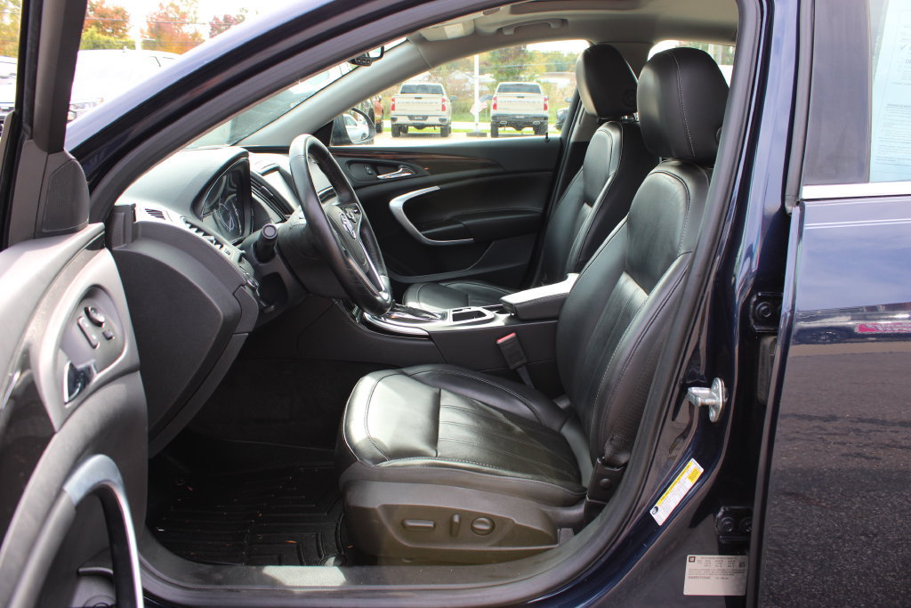 Used 2015 Buick Regal Premium w/ Experience Buick Package FWD image 9