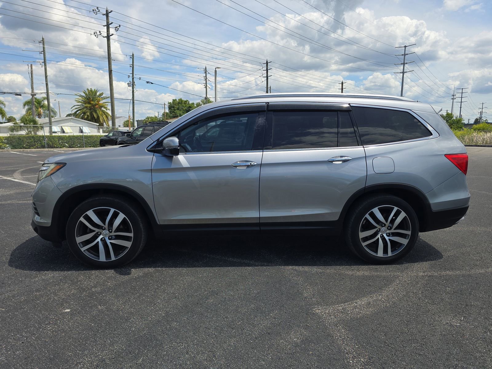 Used 2018 Honda Pilot Touring image 6