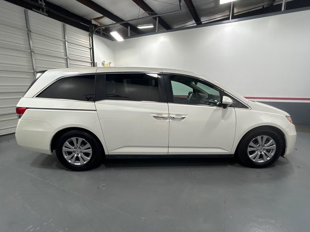Used 2016 Honda Odyssey SE image 6