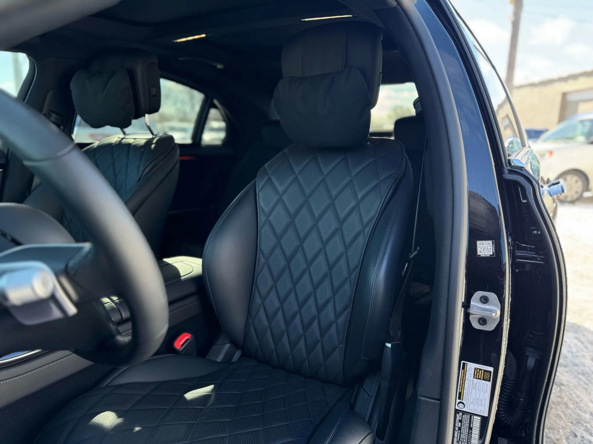 Used 2025 Mercedes-Benz S 580 4MATIC Sedan image 16