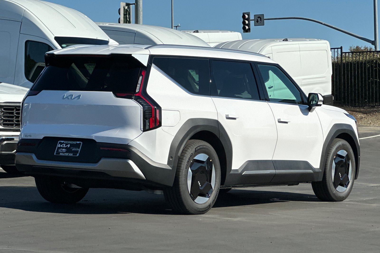 New 2026 Kia EV9 Wind AWD/4WD image 4