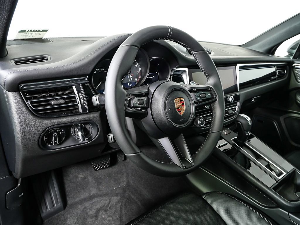 New 2026 Porsche Macan Turbo AWD/4WD image 4