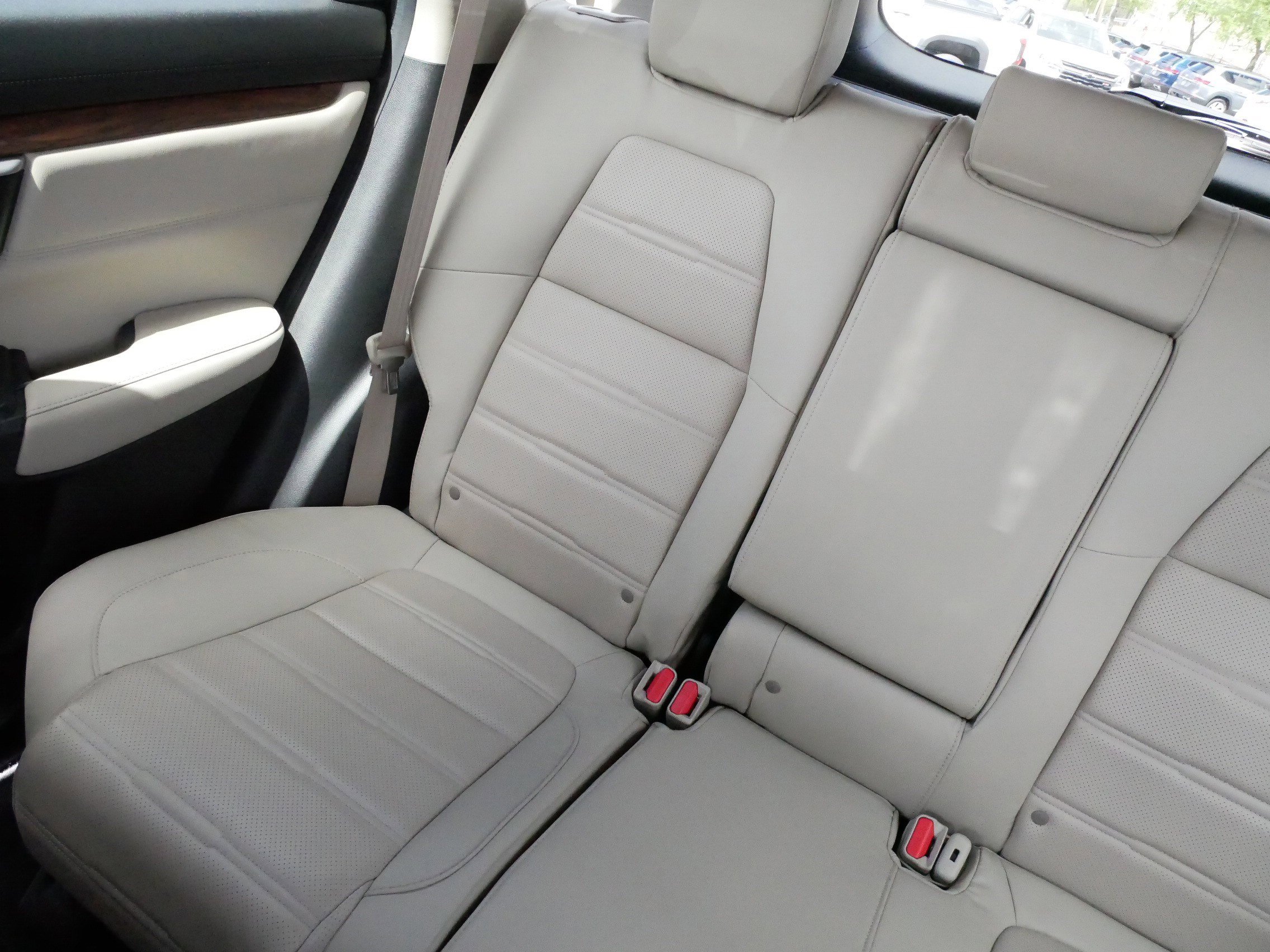 Used 2018 Honda CR-V Touring image 12