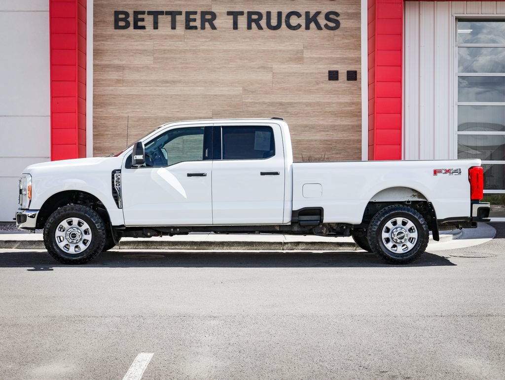 Used 2023 Ford F350 XLT w/ FX4 Off-Road Package AWD/4WD image 7