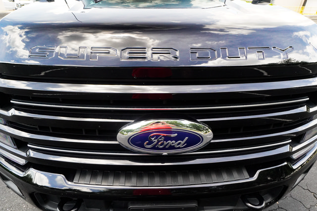 Used 2025 Ford F250 Platinum AWD/4WD image 45