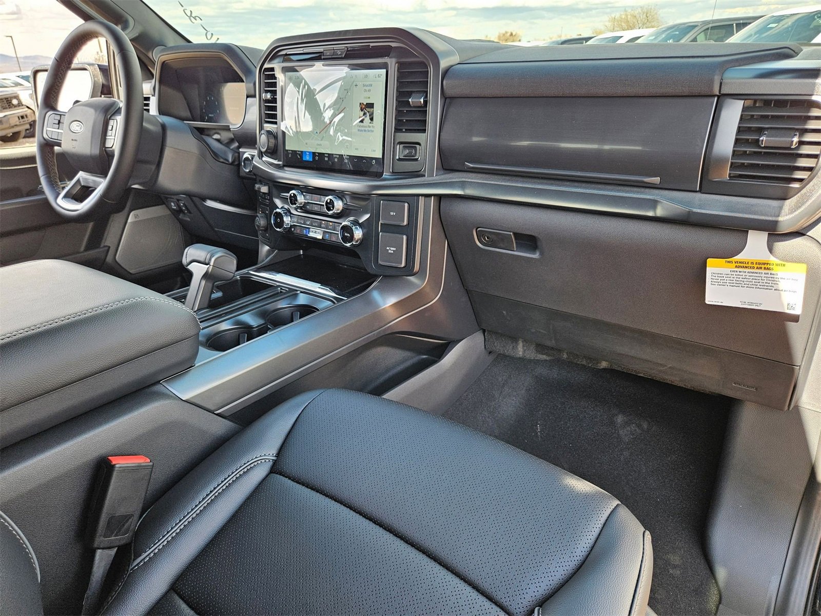 New 2025 Ford F150 Lariat w/ Equipment Group 501A Mid image 32