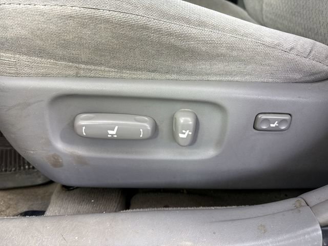 Used 2004 Toyota Camry LE image 17