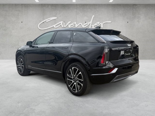 Certified 2025 Cadillac Optiq Sport 1 image 15