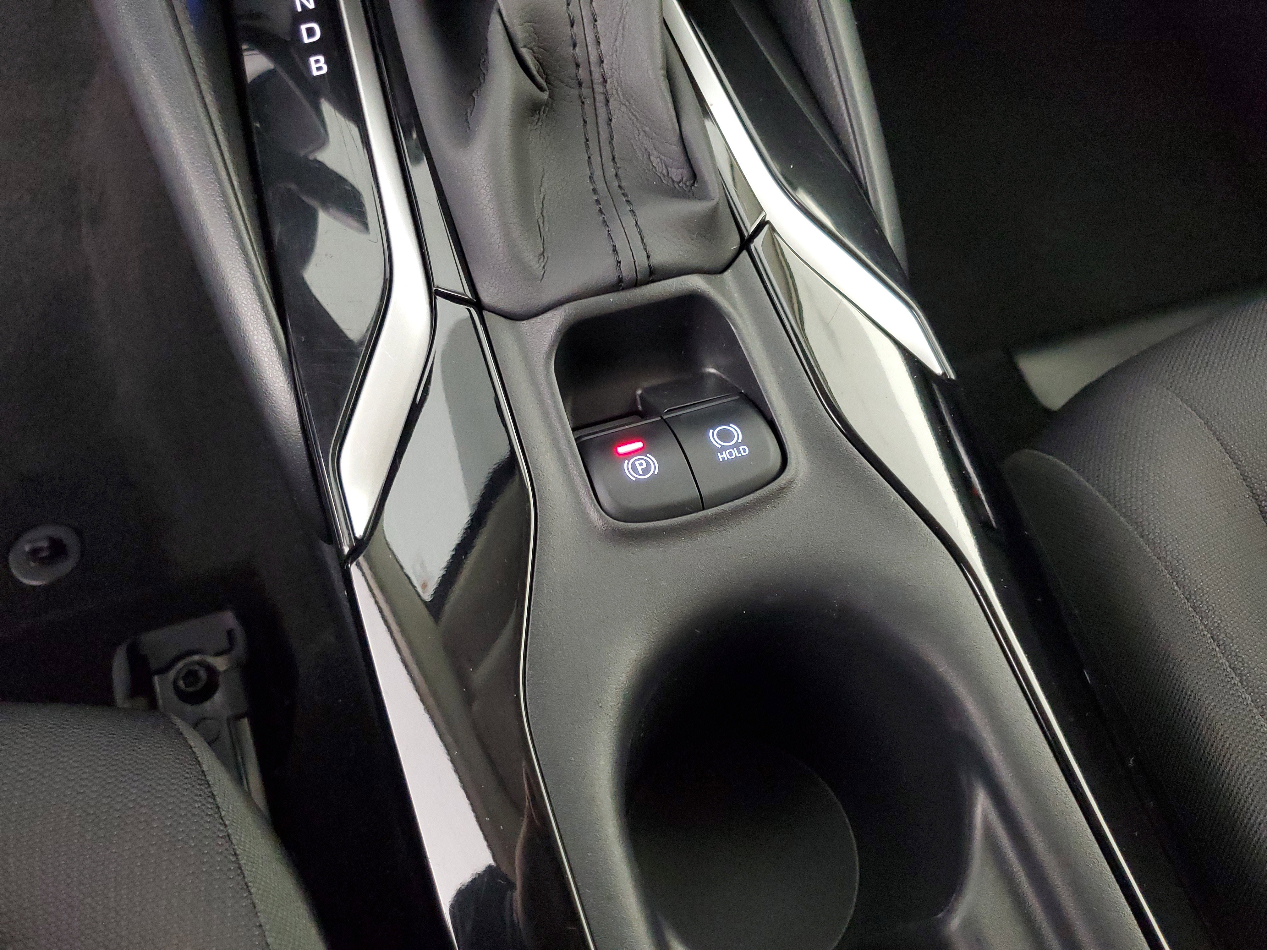 Used 2021 Toyota Corolla LE w/ Carpet Mat Package (TMS) image 17