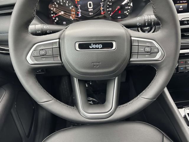 New 2026 Jeep Compass Latitude image 6