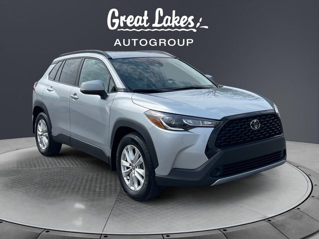 Used 2023 Toyota Corolla Cross LE image 7