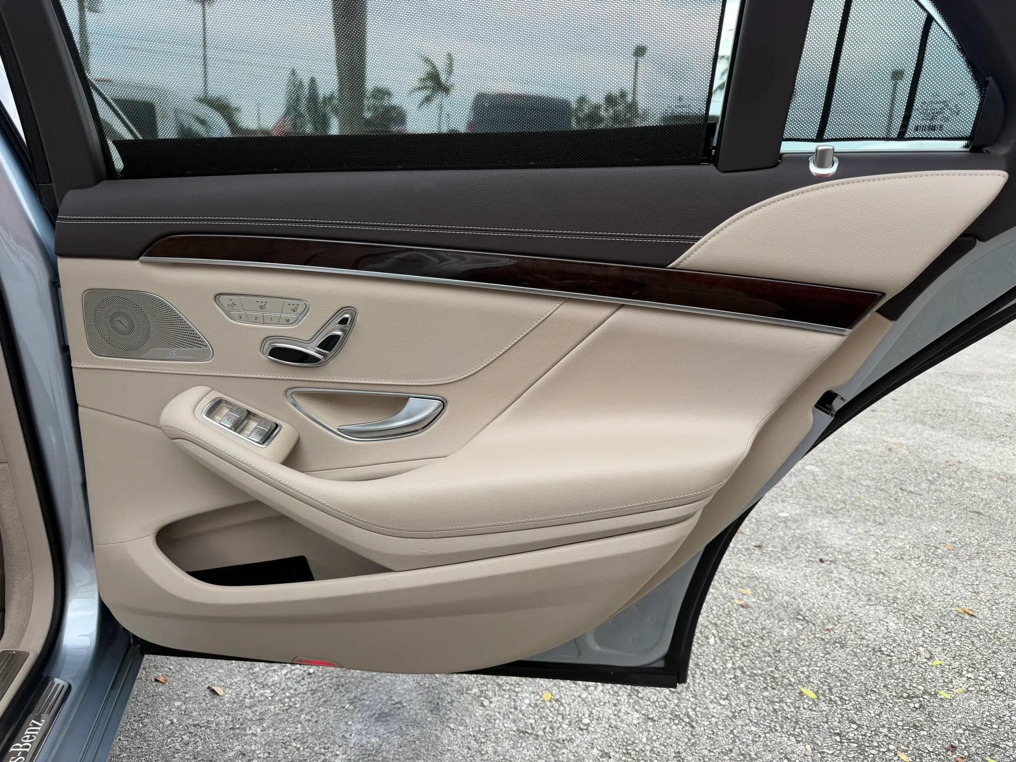 Used 2019 Mercedes-Benz S 450 Sedan image 16
