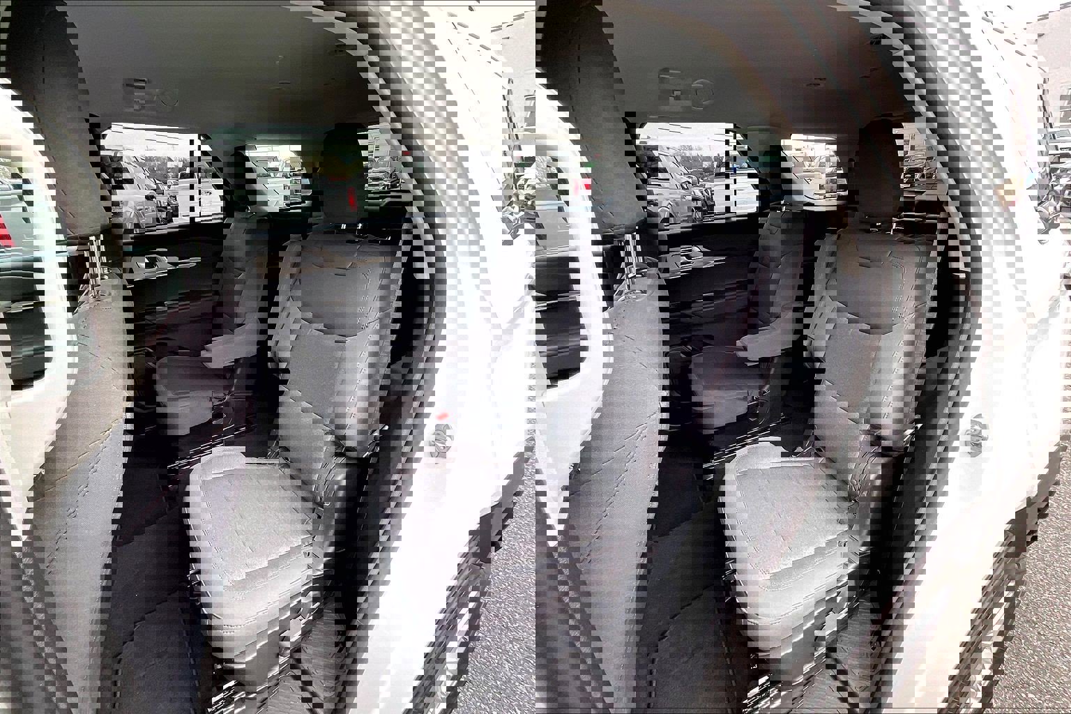 Used 2025 Ford Explorer Active image 24