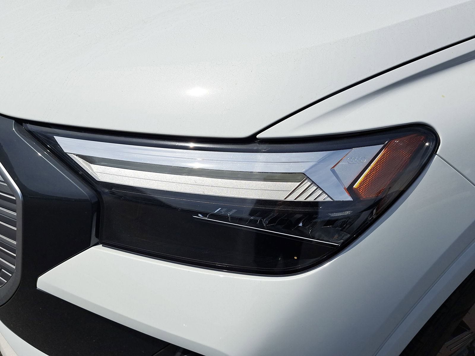 Used 2023 Audi Q4 e-tron Premium Plus w/ Premium Plus image 8