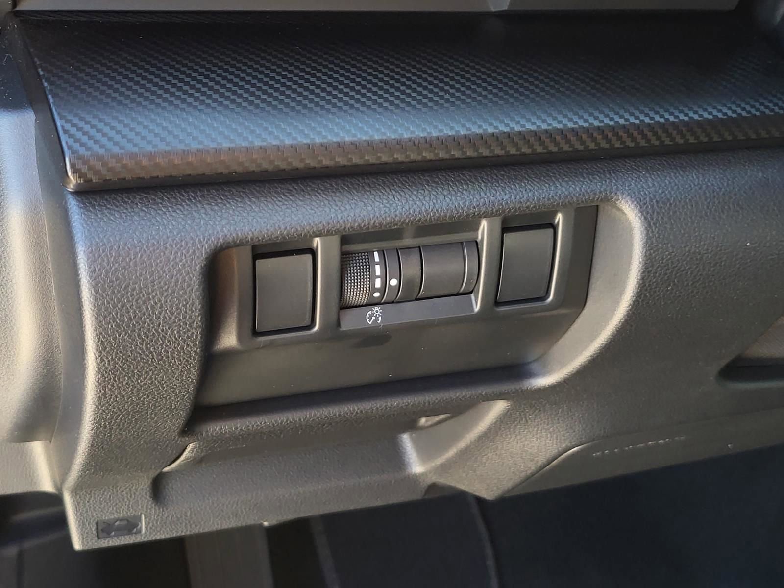 Used 2025 Subaru Crosstrek 2.0i Premium w/ Convenience Package #2 image 20