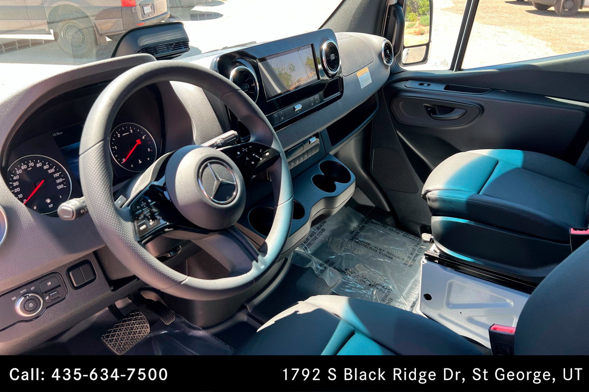 Used 2025 Mercedes-Benz Sprinter 2500 image 14