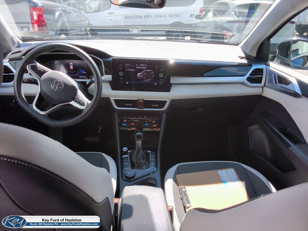 Used 2026 Volkswagen Taos SE AWD/4WD image 19