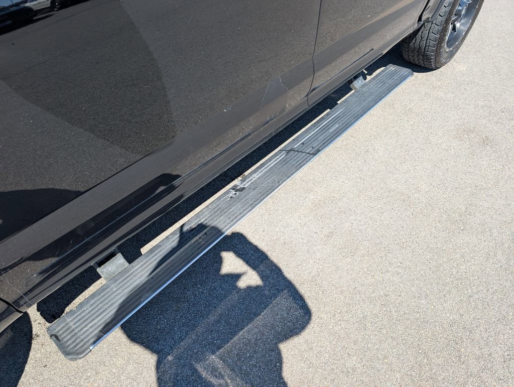 Used 2020 Ford F150 Platinum w/ Equipment Group 701A Luxury AWD/4WD image 2